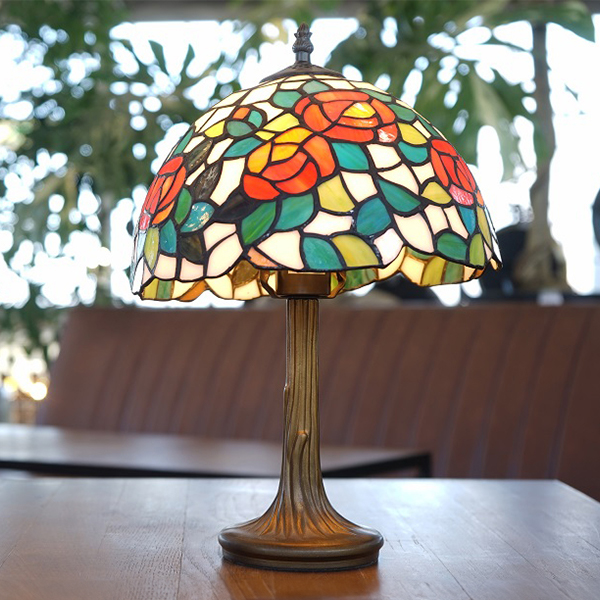 ステンドランプ　レッド